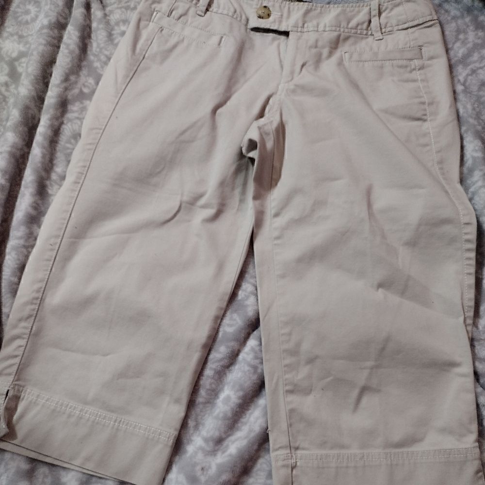 Eddie Bauer Pants Size 8 Petite Blakely Fit Flat Front Khaki Stretch Capris